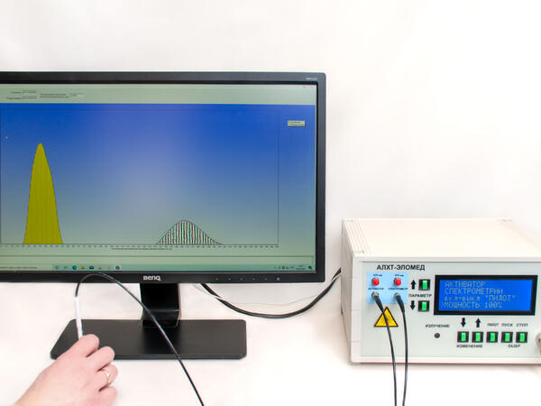 Лазерный аппарат АЛХТ-Эломед для (фотодинамической терапии) ФДТ и спектрометрии